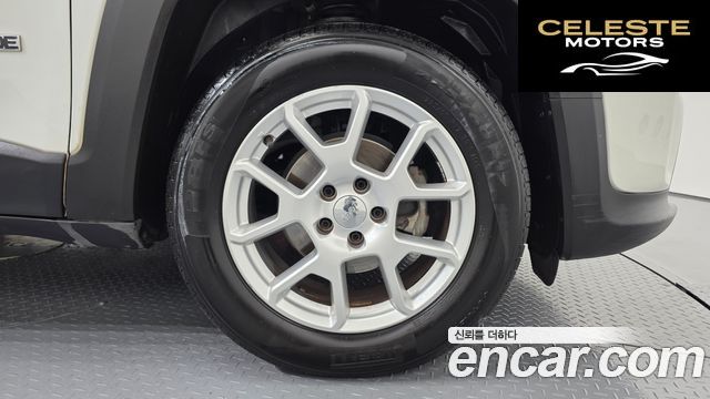 JEEP 1.6 Limited 2020 — photo 7 sur 33