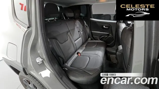 JEEP 1.3 Limited 2022 — photo 17 sur 32