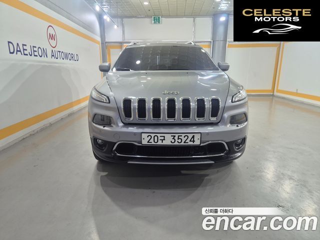 JEEP 3.0 Limited 2015 — photo 21 sur 26
