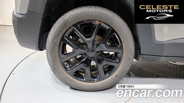 JEEP 1.3 Limited 2022 — photo 5 sur 32