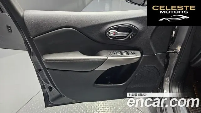 JEEP (KL) 3.2 AWD 2021 — photo 14 sur 35