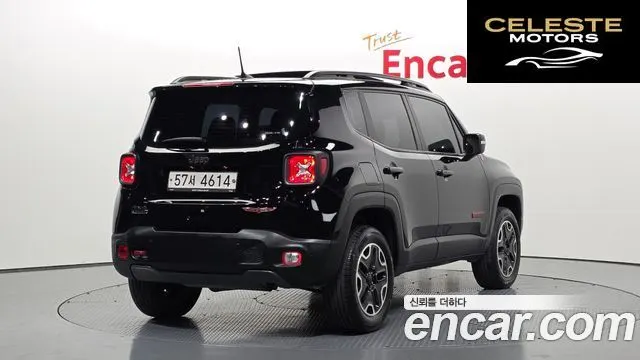 JEEP 2.0 AWD 2018 — photo 2 sur 30