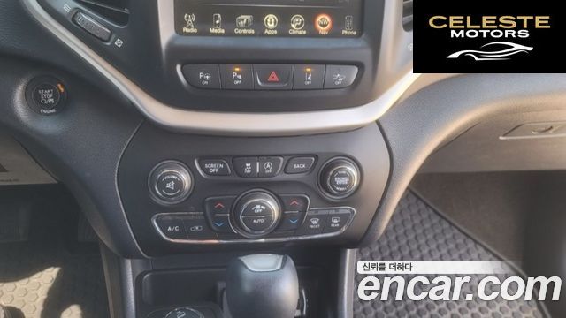 JEEP (KL) 2.0 Limited 4WD 2015 — photo 8 sur 22