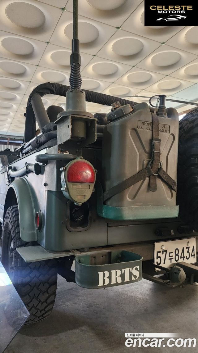 JEEP (YJ) 4.0 1992 — photo 12 sur 26