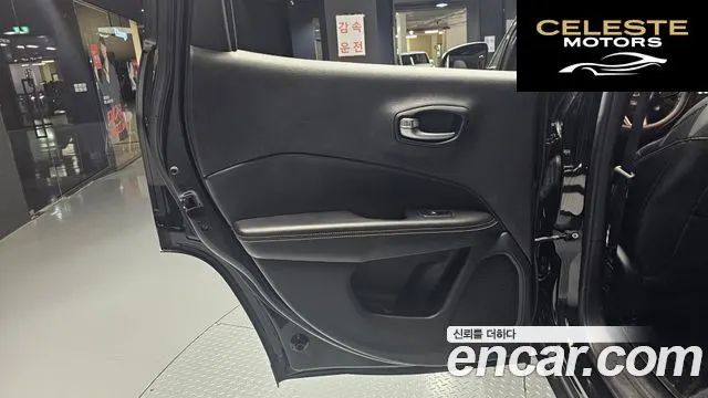 JEEP 22.4 AWD 2019 — photo 15 sur 30