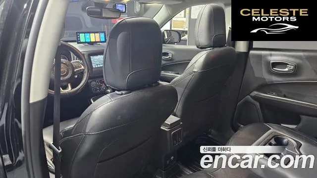 JEEP 22.4 AWD 2019 — photo 16 sur 30