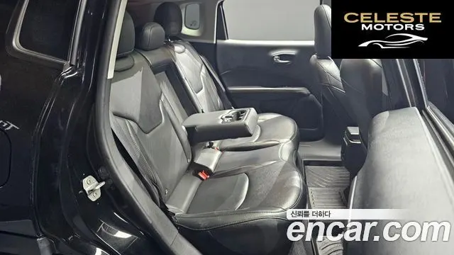 JEEP 22.4 AWD 2019 — photo 18 sur 30