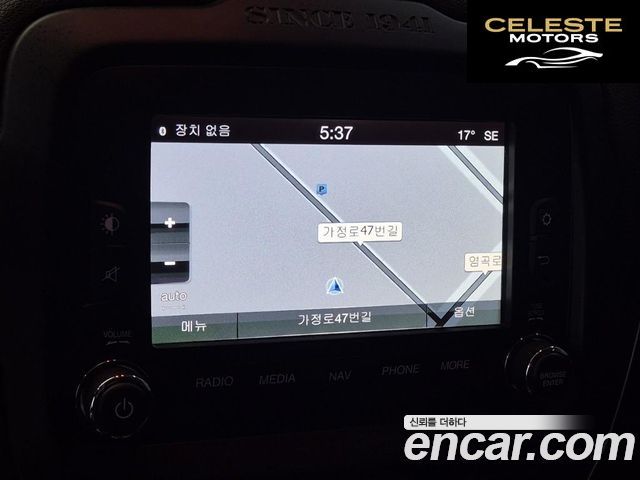 JEEP 2.0 75th Spécial Edition AWD 2016 — photo 13 sur 24