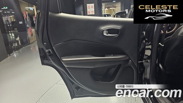 JEEP 22.4 AWD 2019 — photo 15 sur 30