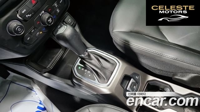 JEEP 2.4 Limited 2019 — photo 9 sur 24