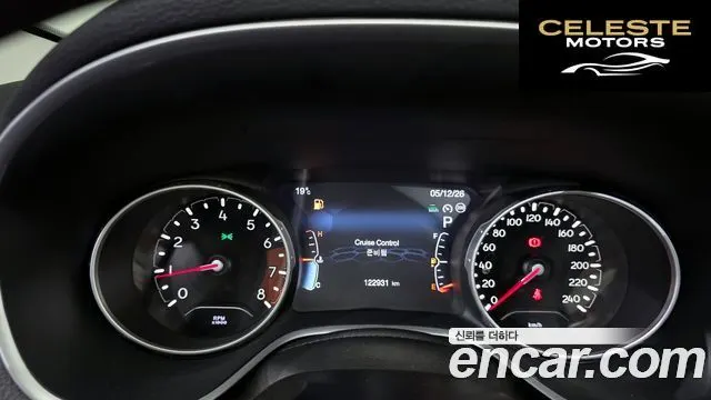 JEEP 22.4 Limited AWD 2018 — photo 11 sur 36