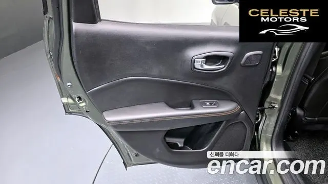JEEP 22.4 Limited AWD 2018 — photo 15 sur 36
