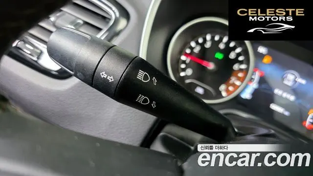 JEEP 22.4 Limited AWD 2018 — photo 28 sur 36