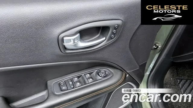 JEEP 22.4 Limited AWD 2018 — photo 30 sur 36