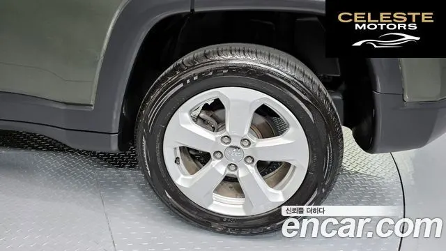 JEEP 22.4 Limited AWD 2018 — photo 7 sur 36