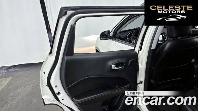 JEEP 22.4 Limited AWD 2019 — photo 15 sur 31