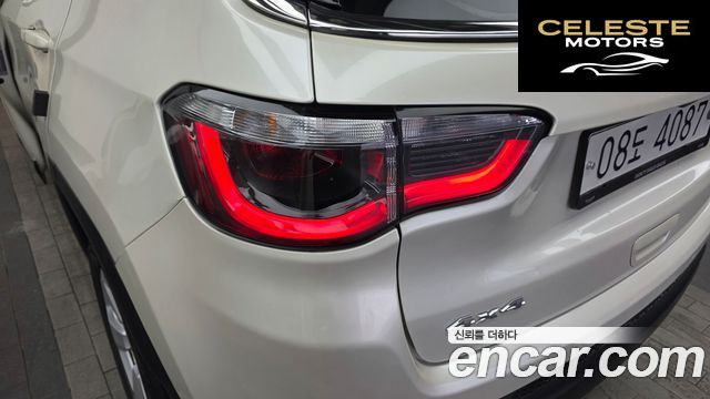 JEEP 22.4 Limited AWD 2019 — photo 9 sur 31