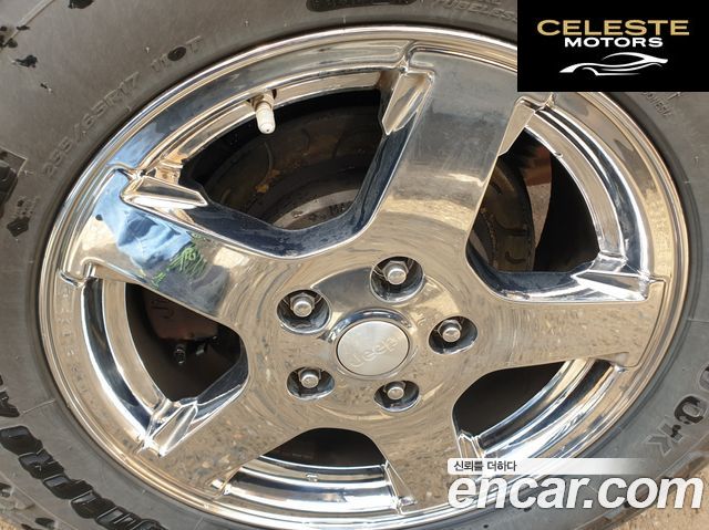 JEEP 5.7 2005 — photo 5 sur 20
