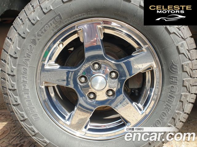 JEEP 5.7 2005 — photo 7 sur 20