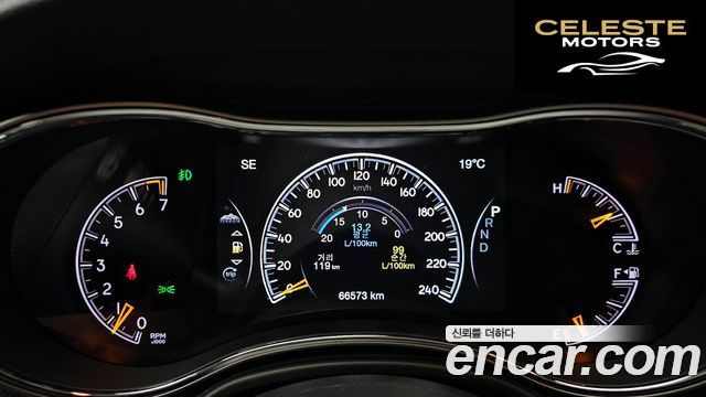 JEEP 3.6 Limited 2018 — photo 11 sur 30