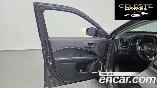 JEEP 22.4 Limited AWD 2019 — photo 14 sur 38