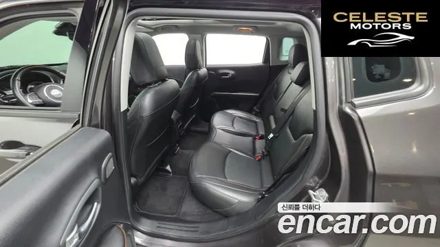 JEEP 22.4 Limited AWD 2019 — photo 16 sur 38