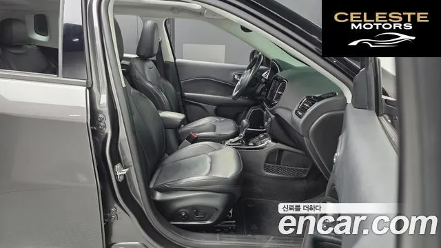 JEEP 22.4 Limited AWD 2019 — photo 17 sur 38