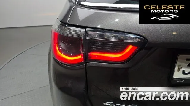 JEEP 22.4 Limited AWD 2019 — photo 9 sur 38