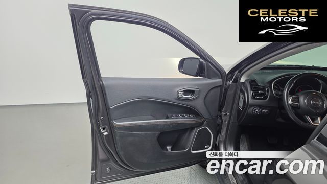 JEEP 22.4 Limited AWD 2019 — photo 14 sur 38