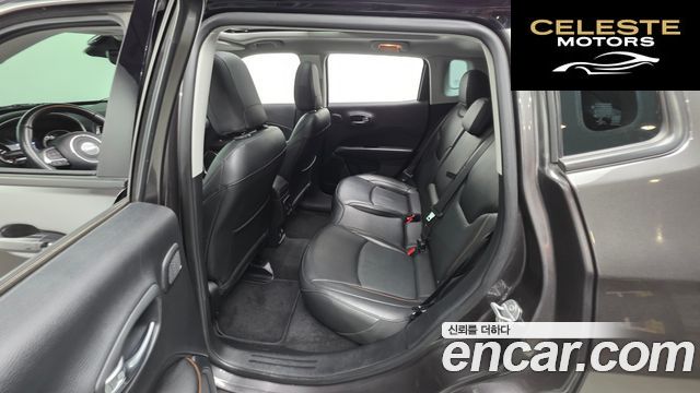 JEEP 22.4 Limited AWD 2019 — photo 16 sur 38