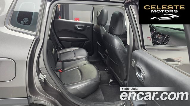 JEEP 22.4 Limited AWD 2019 — photo 18 sur 38