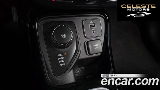 JEEP 22.4 Limited AWD 2019 — photo 32 sur 38