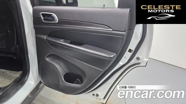 JEEP 3.6 Limited 2018 — photo 15 sur 32