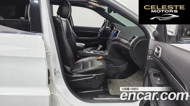 JEEP 3.6 Limited 2018 — photo 16 sur 32