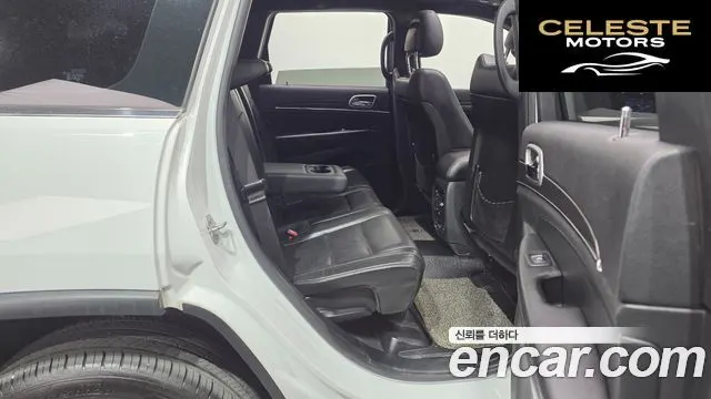 JEEP 3.6 Limited 2018 — photo 17 sur 32