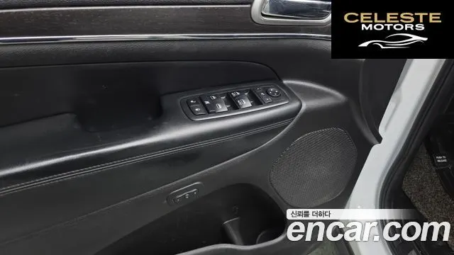 JEEP 3.6 Limited 2018 — photo 25 sur 32