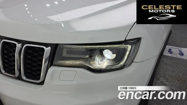 JEEP 3.6 Limited 2018 — photo 8 sur 32