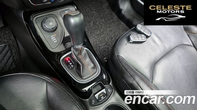 JEEP 22.4 Limited AWD 2018 — photo 12 sur 36