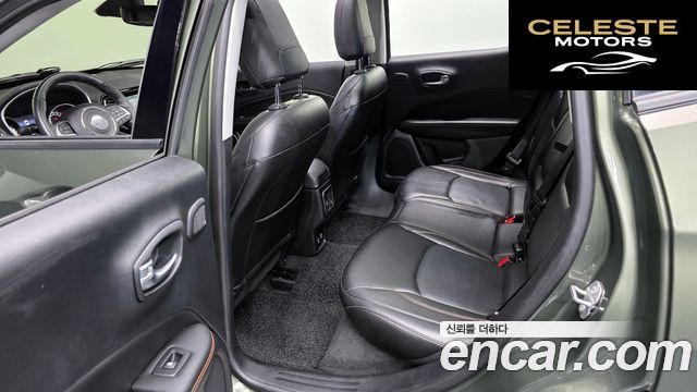 JEEP 22.4 Limited AWD 2018 — photo 18 sur 36