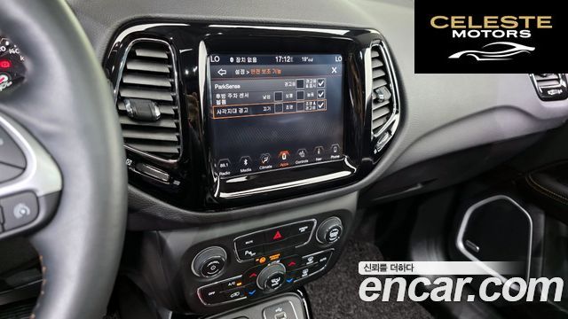 JEEP 22.4 Limited AWD 2018 — photo 21 sur 36