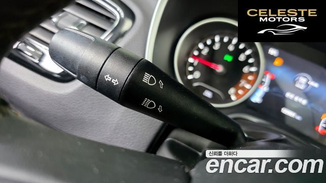 JEEP 22.4 Limited AWD 2018 — photo 28 sur 36