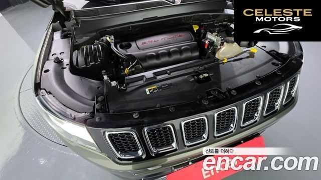 JEEP 22.4 Limited AWD 2018 — photo 6 sur 36