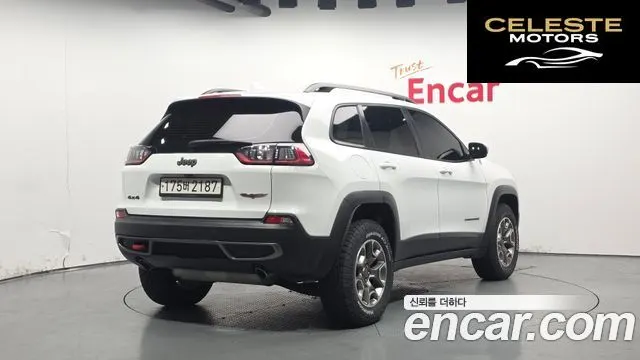 JEEP (KL) 3.2 AWD 2021 — photo 2 sur 36
