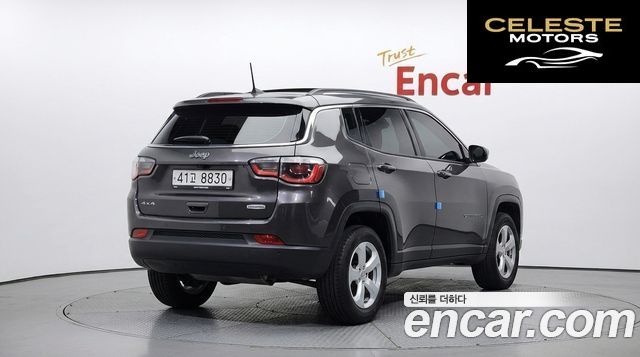 JEEP 22.4 AWD 2018 — photo 2 sur 20