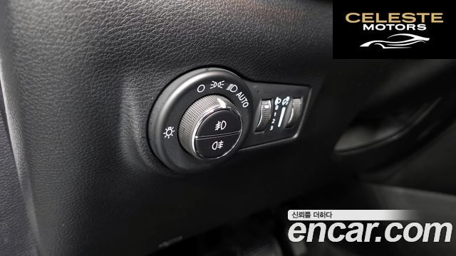 JEEP 22.4 Limited AWD 2022 — photo 27 sur 32