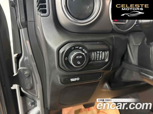 JEEP (JT) 3.6 2021 — photo 10 sur 20
