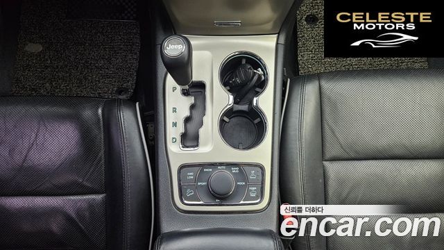 JEEP 3.0 2013 — photo 9 sur 26