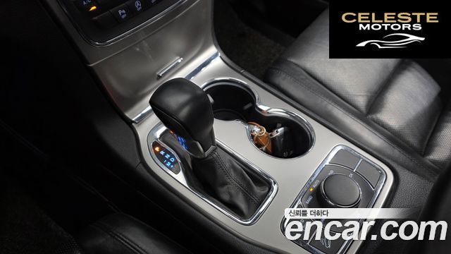 JEEP 3.6 Limited 2018 — photo 12 sur 32