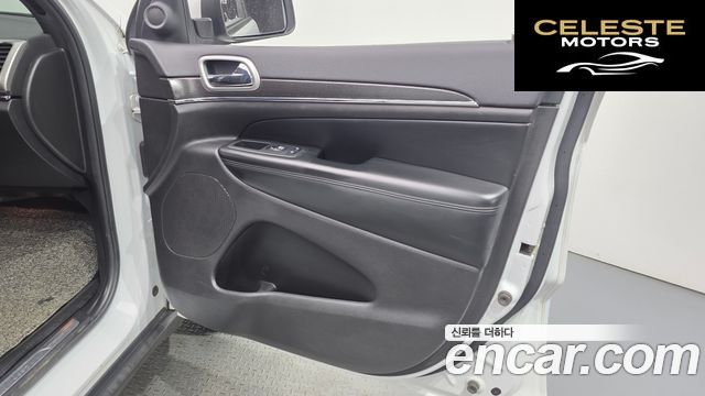 JEEP 3.6 Limited 2018 — photo 14 sur 32