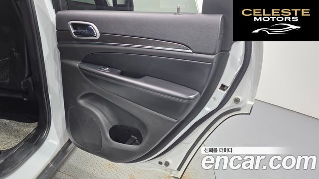 JEEP 3.6 Limited 2018 — photo 15 sur 32
